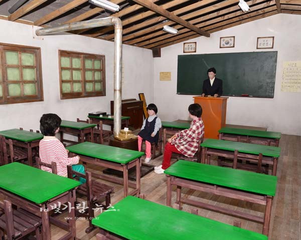  재현된 교실
