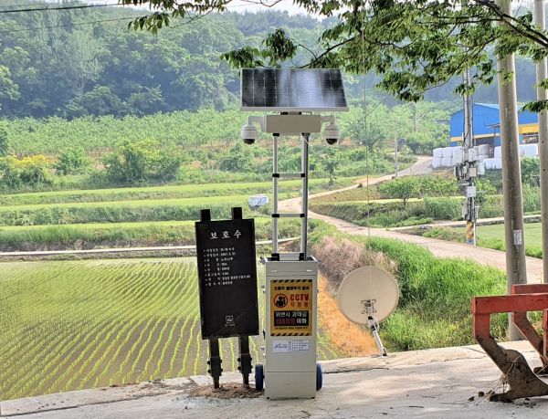 ▲ 장성군 ‘이동식 감시카메라’ 설치해 쓰레기 무단 투기 단속
