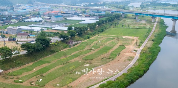 ▲ 최근 완공된 황룡강변 골프장 (장성군제공)