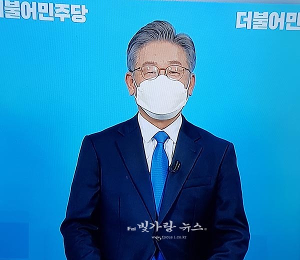 ▲ TV 인터뷰를 하고 있는 이재명 후보 당선인 (JTBC TV촬영)