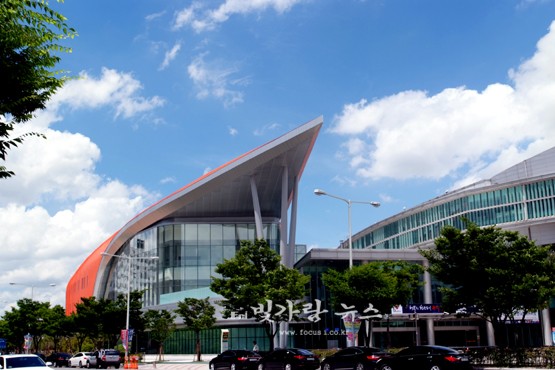 ▲ 2021 국제광융합산업전시회가 열릴 예정인 김대중컨벤션 센터 (자료사진)