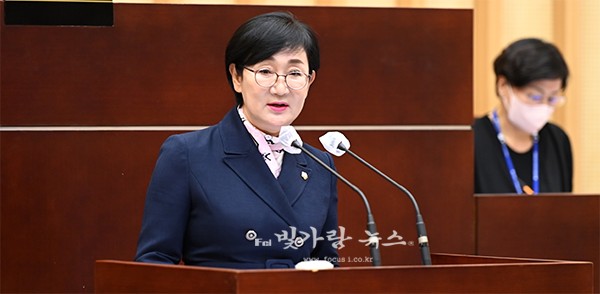 ▲ 5분발언을 하고 있는 김수영 의회 부의장 (서구의회 제공)