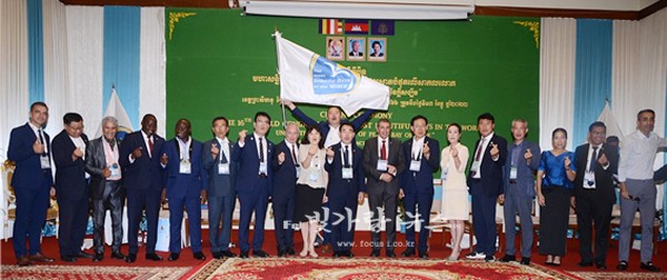 ▲ 8일부터 14일까지 열린 캄보디아 제16차 세계총회에는 20개국 34개 만에서 140여명의 회원이 참석했다.