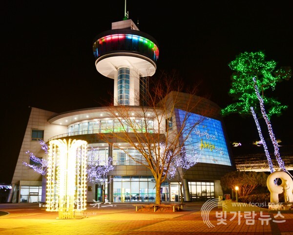 보성군 한국차박물관 야간 전경(사진=빛가람뉴스 DB)